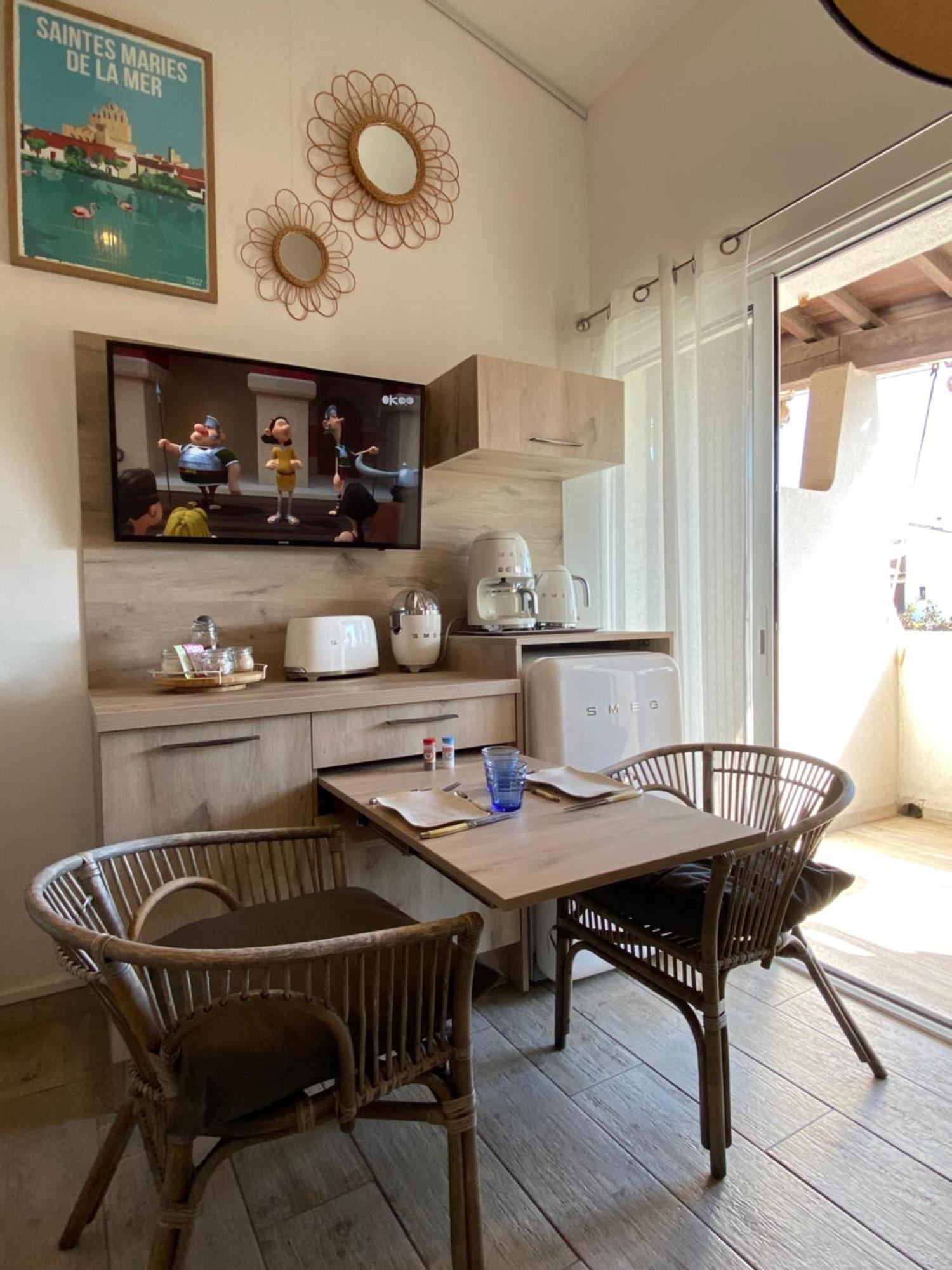 L'Estrambord De Camargue Acomodação com café da manhã Saintes-Maries-de-la-Mer Exterior foto